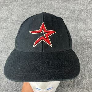 Houston Astros Black Red Star Fitted Hat Size 7 1/8 Vintage MLB Cap